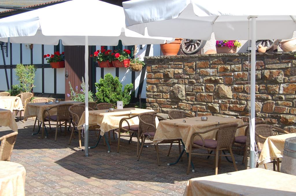 Landgasthaus Pfahl Wershofen Exterior foto