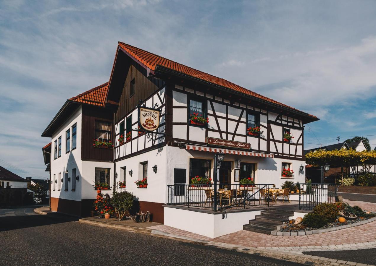Landgasthaus Pfahl Wershofen Exterior foto